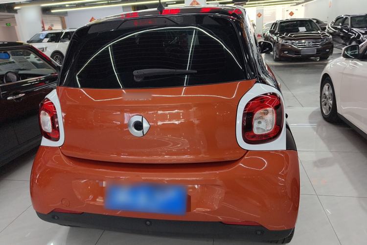 Used smart forfour 2016 1.0L 52 kW Passion Edition
