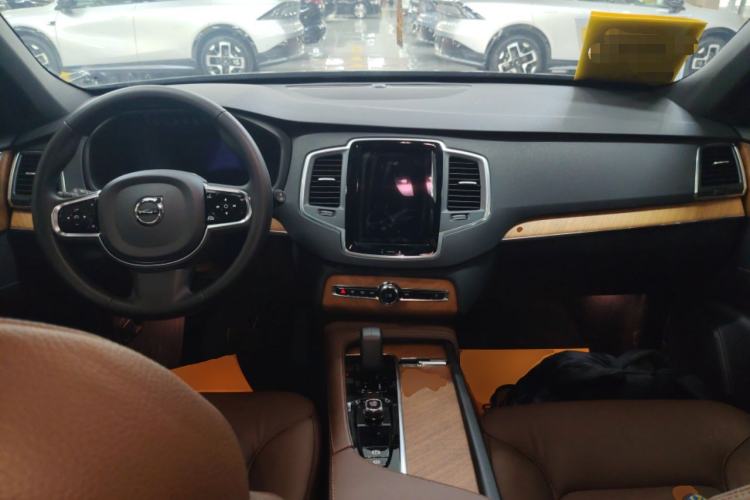 Used Volvo XC90 2024 B5 SmartDrive Luxury Edition 5 Seats