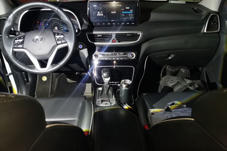 Used Hyundai Tucson 2020 280TGDi Two-Wheel-Drive GLS Fashion Edition China VI Standard