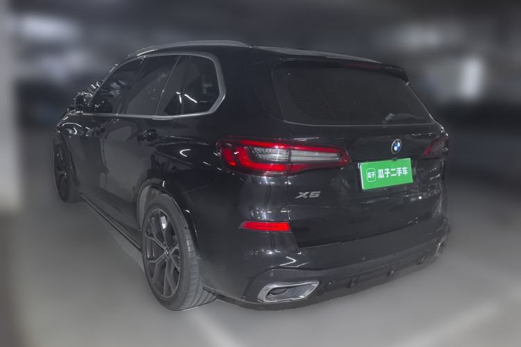 Used BMW X5 2019 xDrive40i Luxury Model with M Sport Package Rear Left 45 Deg