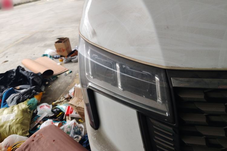 Used SAIC MAXUS Xintu V80 2024 Aotuntong 6MT Short-Wheelbase Ultra-Low Roof 127 Ps 5-Seater