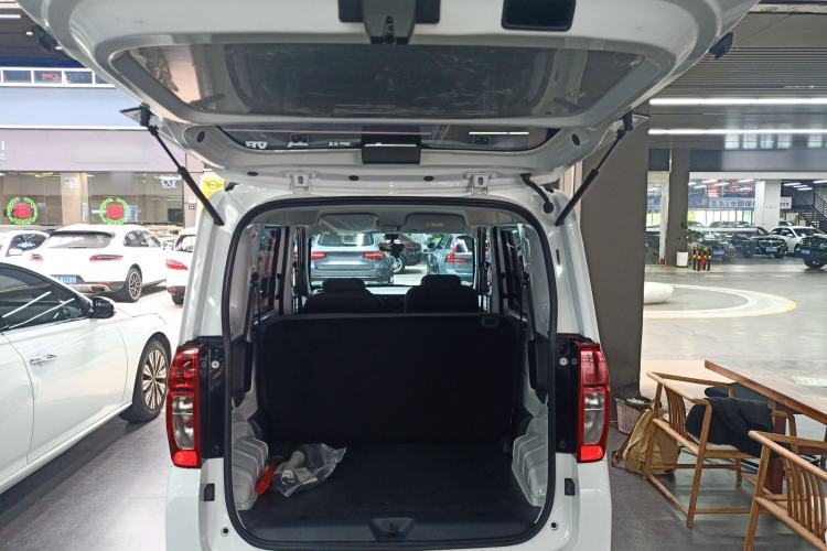 Used Wuling Zhiguang New Energy 2025 Model 305km Ambitious Edition