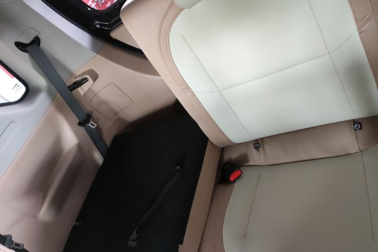 Used Geely Galaxy Panda 2024 200km Panda Kart Left Rear Seat