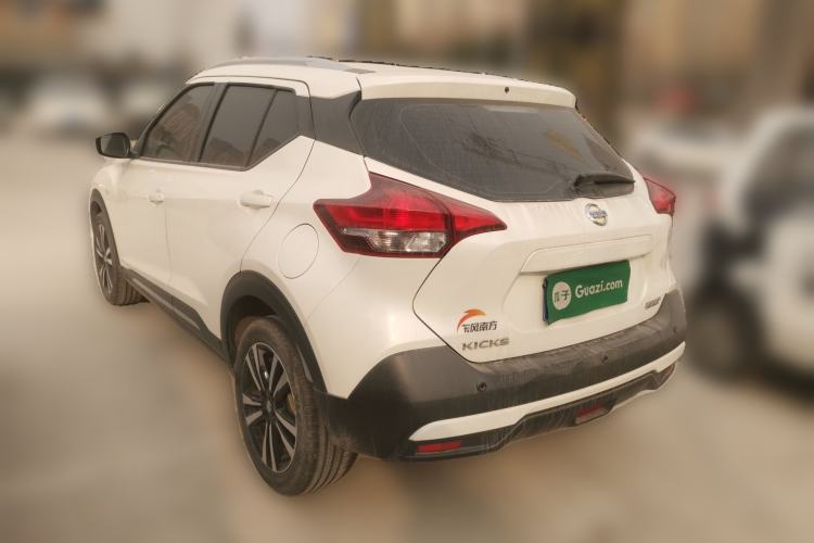 Used Nissan Kicks 2021 1.5L XL CVT Cool Enjoyment Edition
