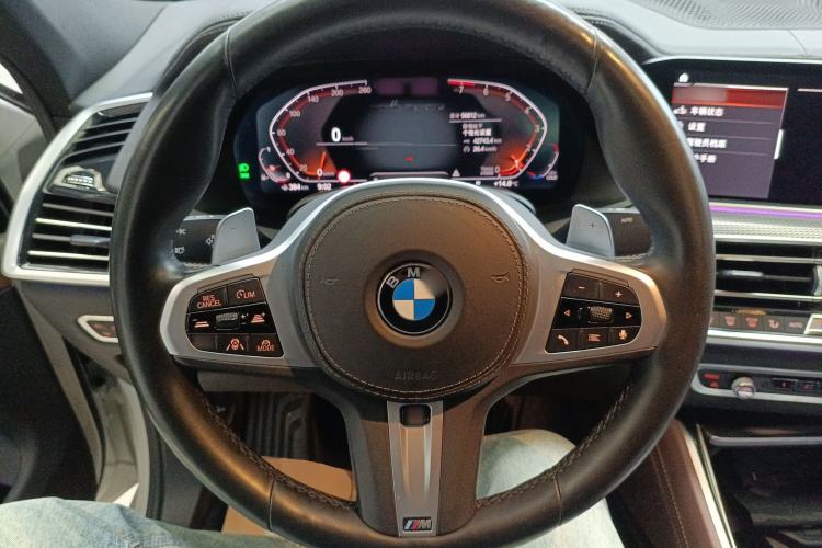 Used BMW X6 2020 xDrive40i Luxury Model with M Sport Package
