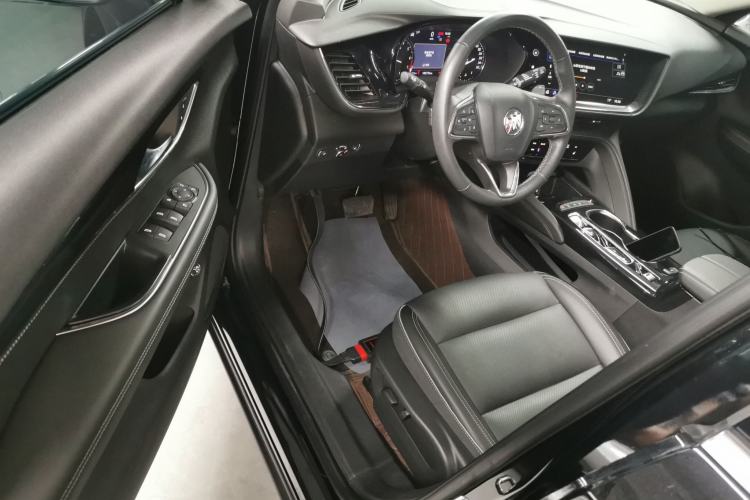 Used Buick Envision 2023 Encore Plus 652T Five-Seat All-Wheel-Drive Luxury Model
