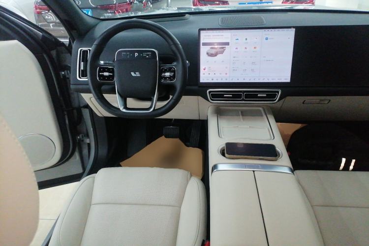 Used Li Auto L8 2023 Pro Model
