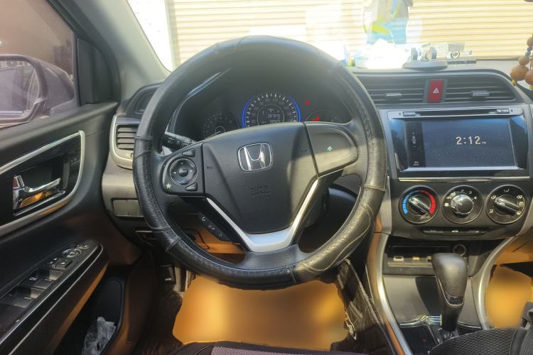Used Honda Crider 2015 1.8L automatic luxury edition
