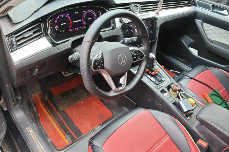 Used Volkswagen Magotan 2023 2 Million Units Limited Edition 330TSI DSG Leading Version