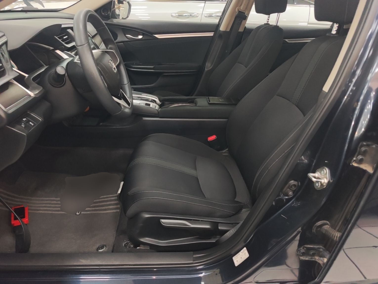 Interior delantero