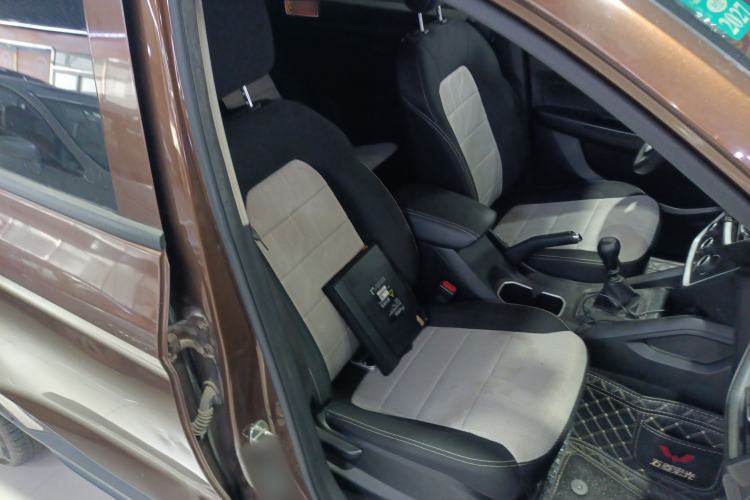 Used Wuling Hongguang S3 2019 1.5L Manual Standard Version China VI Standard