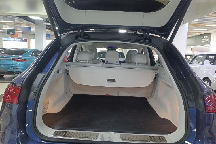 Used Mercedes-Benz EQE SUV 2023 350 4MATIC Pioneer Edition
