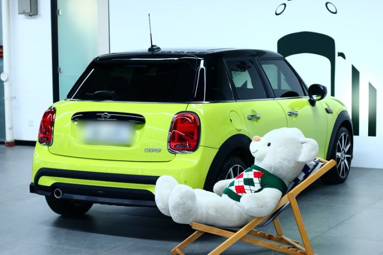 Used MINI MINI 2023 Updated 1.5T COOPER Artist Five-Door Edition