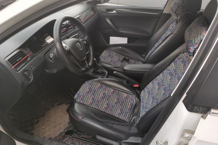 Used Volkswagen Santana 2017 Haval H9 1.6L Automatic Comfort Edition
