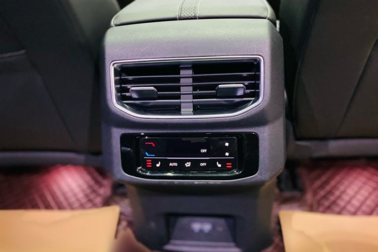 Used Volkswagen Talagon 2022 530TSI Four-Wheel Drive Flagship Shengjing Edition Pro 6-Seater Interior 3