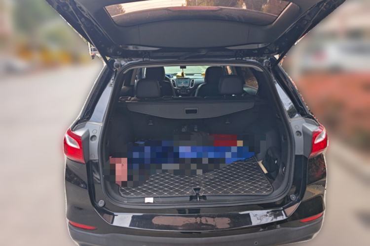 Used Chevrolet Equinox 2018 535T Automatic Chijie Edition Trunk