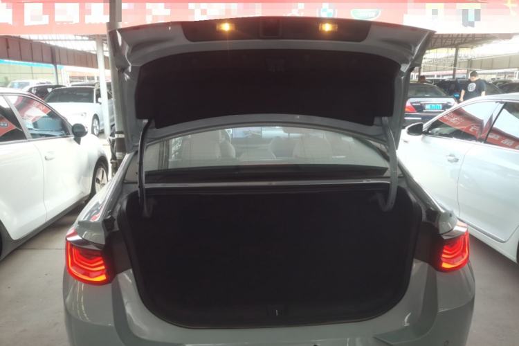 Used Geely Auto Emgrand L HiP 2022 1.5TD-DHT Pro 100KM Super Rui Trunk