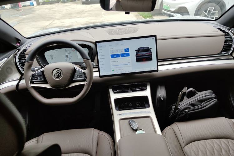 Used BYD Han 2025 DM-i Intelligent Driving Edition 245KM Prestigious Edition