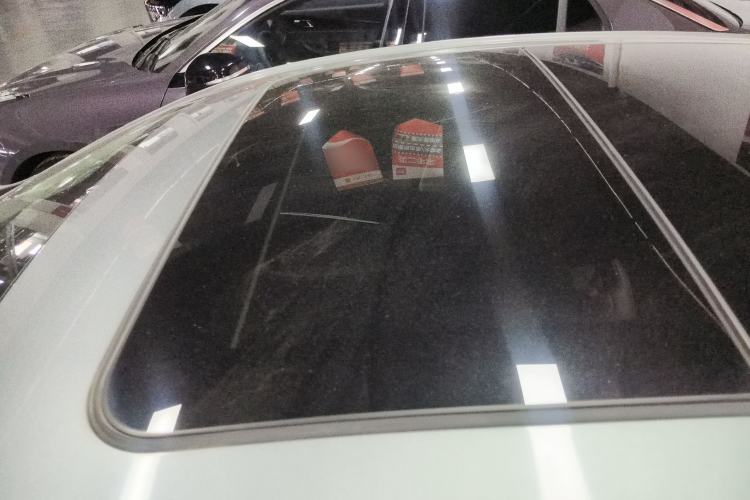 Used Buick LaCrosse 2023 28T Prestige Edition Roof