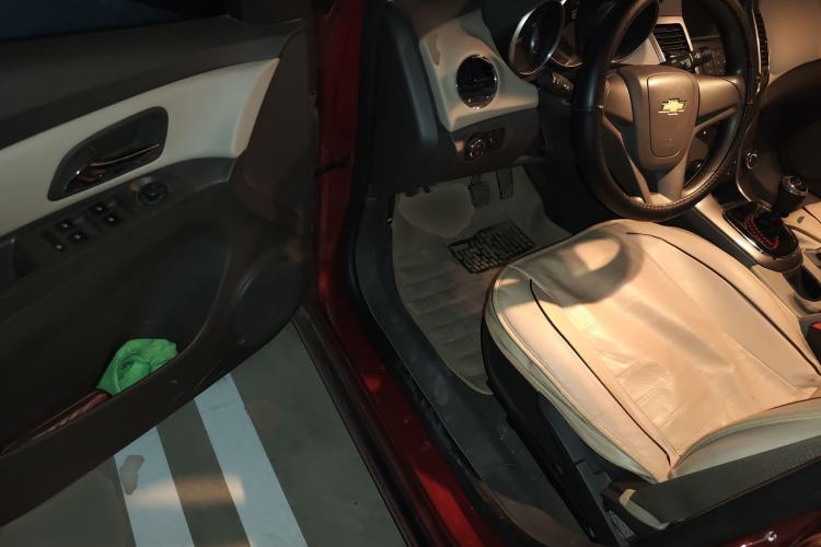 Used Chevrolet Cruze 2015 1.5L Classic SE MT
