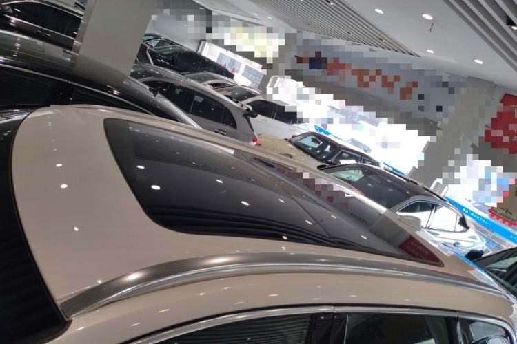 Used Volvo XC60 New Energy 2025 Plug-in Hybrid Long-Range All-Wheel Drive Smart Luxury Edition
