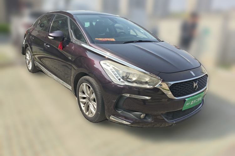 Used DS 5 2014 1.6T Luxury Edition THP160 Front Right 45 Deg