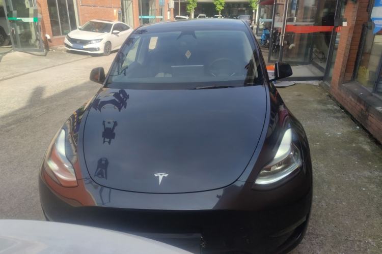 Used Tesla Model Y 2024 Long-Range All-Wheel-Drive Version
