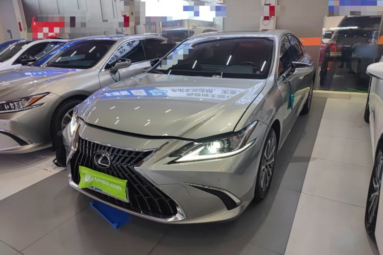 Used Lexus ES 2022 200 Excellence Edition
