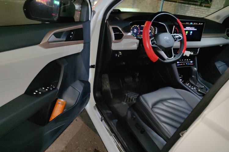 Used Volkswagen Tharu 2023 300TSI Two-Wheel-Drive Full Moon Edition