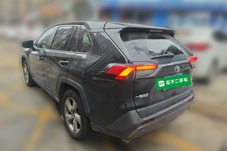 Used Toyota RAV4 2021 2.0L CVT Two-Wheel Drive Fashion Edition