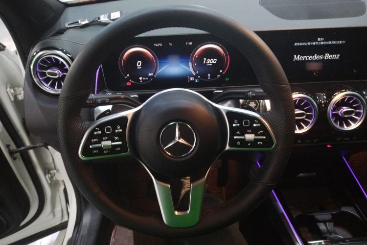 Used Mercedes-Benz GLB 2020 Facelift GLB 200 Fashion Edition Steering Wheel