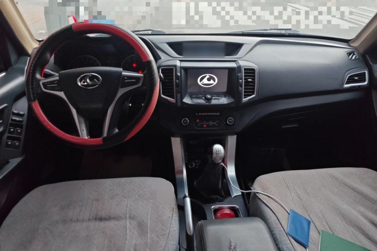 Used Leopaard Q6 2015 2.4L Manual 4x4 Excellence Edition