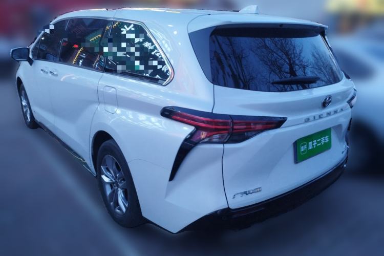 Used Toyota SIENNA 2024 2.5L Hybrid Four-Wheel Drive Prestige Edition