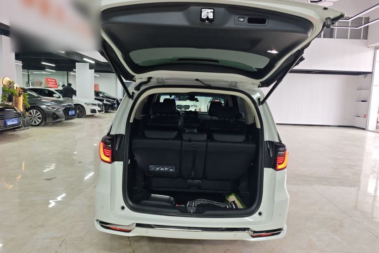 Used Honda Elysion 2022 2.0L eHEV Luxury First Edition