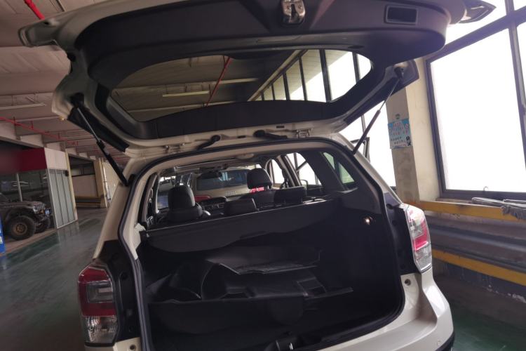 Used Subaru Forester 2016 2.5i Luxury Navigation Edition
