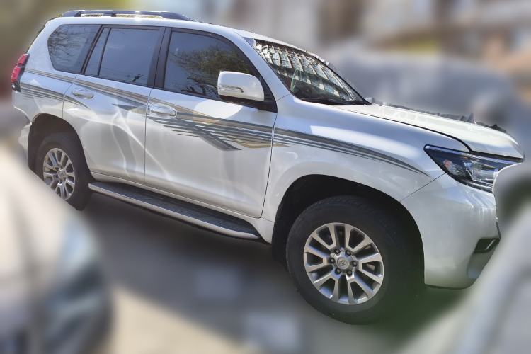 Used Toyota Prado 2018 3.5L Automatic TX-L with Rear-Mounted Spare Tire
