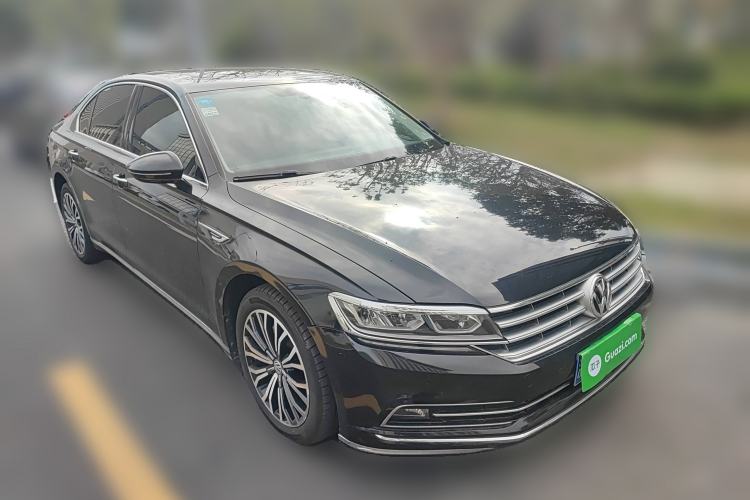 Used Volkswagen Phideon 2019 380TSI Two-Wheel Drive Business Edition China VI Standard
