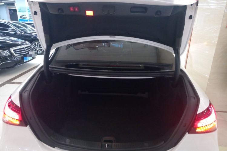 Used Mercedes-Benz E-Class 2021 E 300 L Stylish Model
