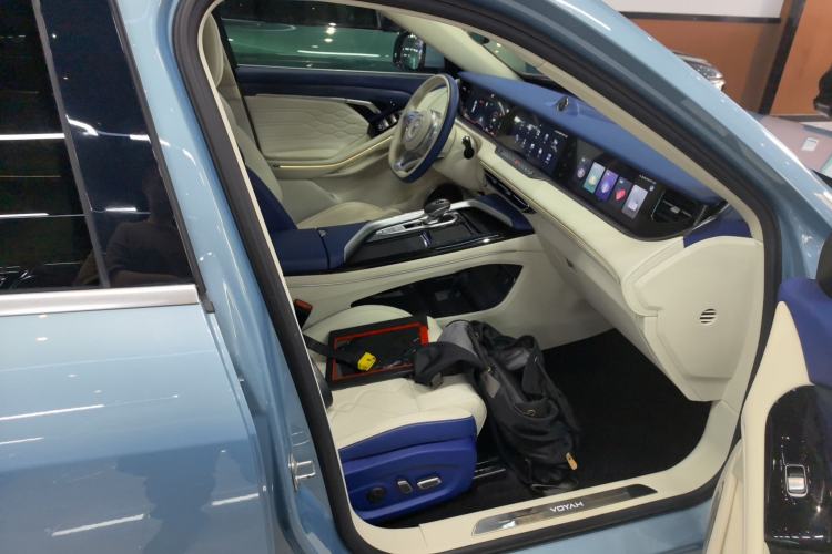 Used VOYAH FREE 2021 Four-Wheel Drive All-Electric First Edition Commemorative Edition Exclusive Luxury Package Right Front Seat