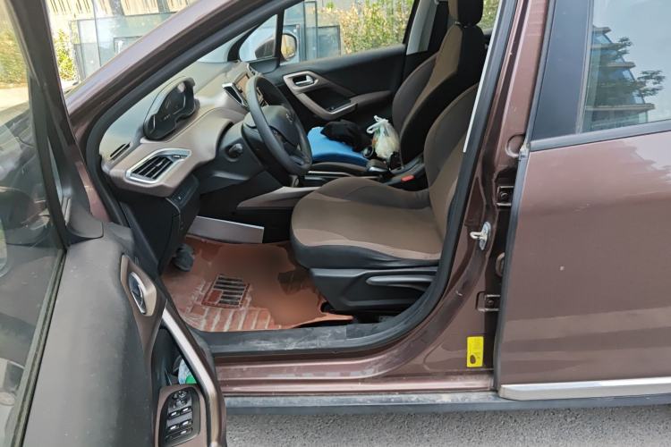 Used Peugeot 2008 2014 1.6L Automatic Fashion Edition
