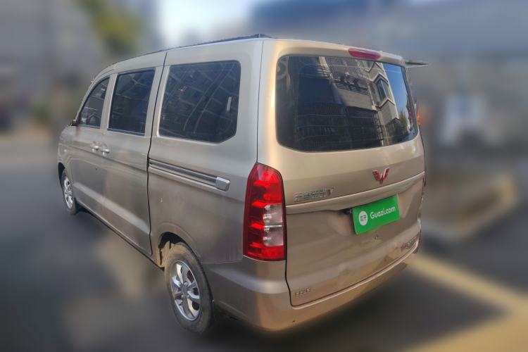 Used Wuling Hongguang V 2019 1.5L Enjoyment Version China VI LAR