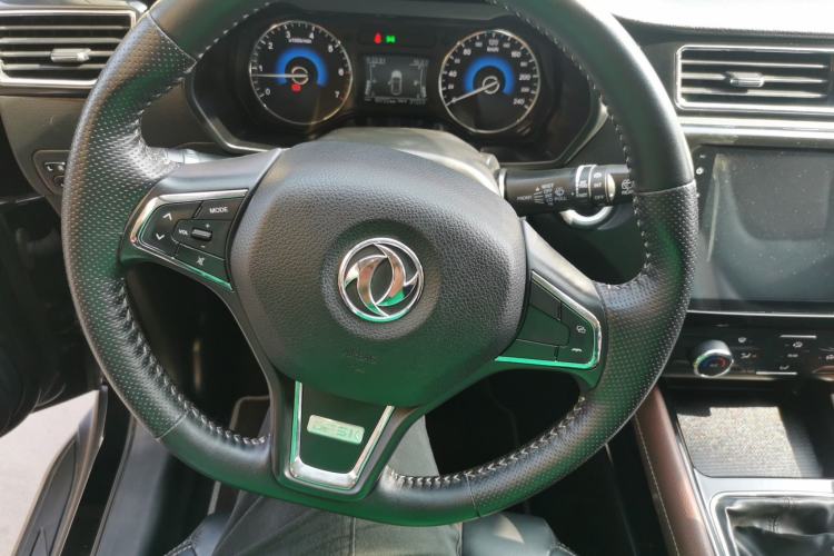 Used Dongfeng Fengon 580 2017 1.5T Manual Luxury Model