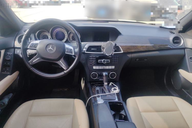 Used Mercedes-Benz C-Class 2011 C 200 CGI Fashion Model