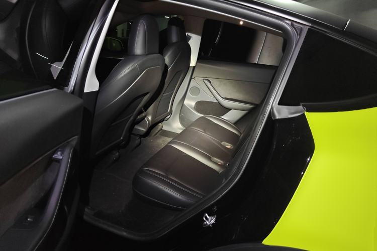 Used Tesla Model Y 2022 Rear-Wheel-Drive Version Left Rear Seat