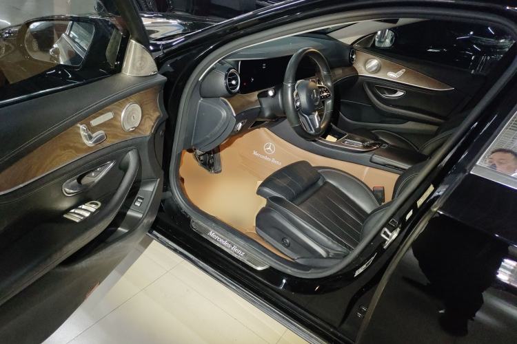 Used Mercedes-Benz E-Class 2019 E 200 L
