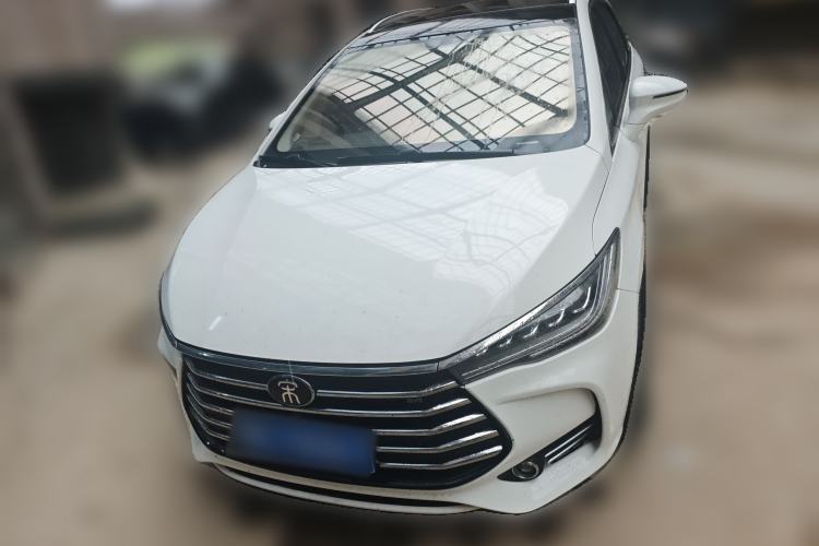 Used BYD Song MAX 2017 1.5T Automatic Smart Connect Elite 7-Seater Front