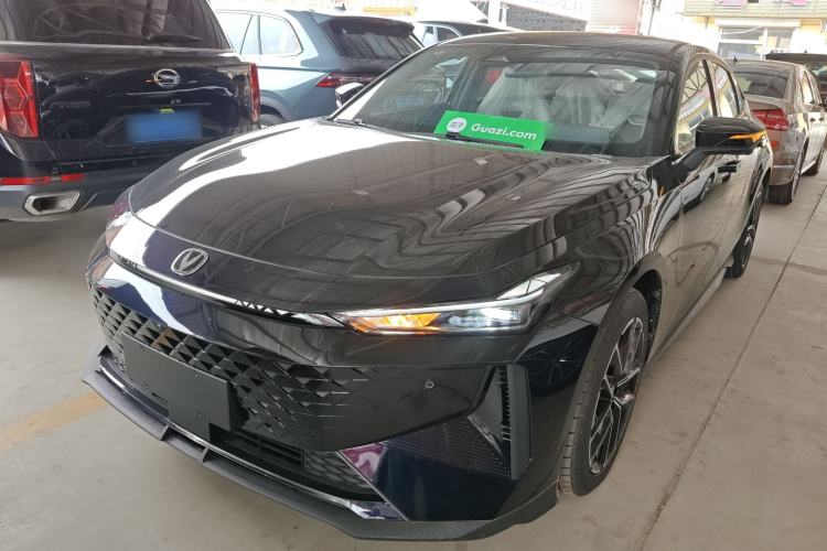 Used CHANGAN UNI-V iDD 2024 Blue Whale Smart Electric iDD 136km ZhiKu Model