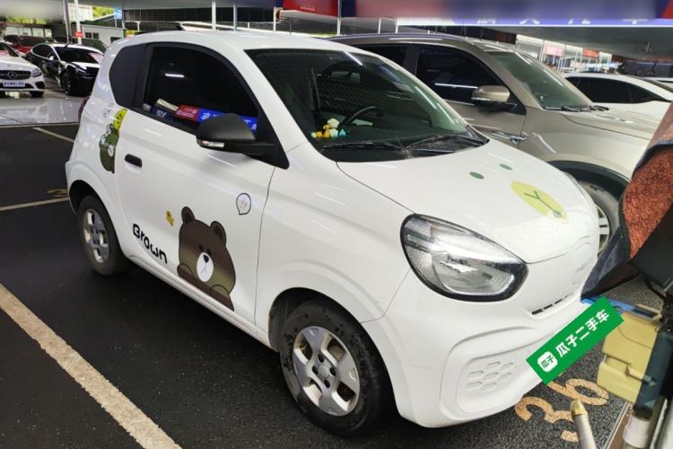 Used Roewe Clever 2021 302 km New Four-Seater Super-Efficient Version