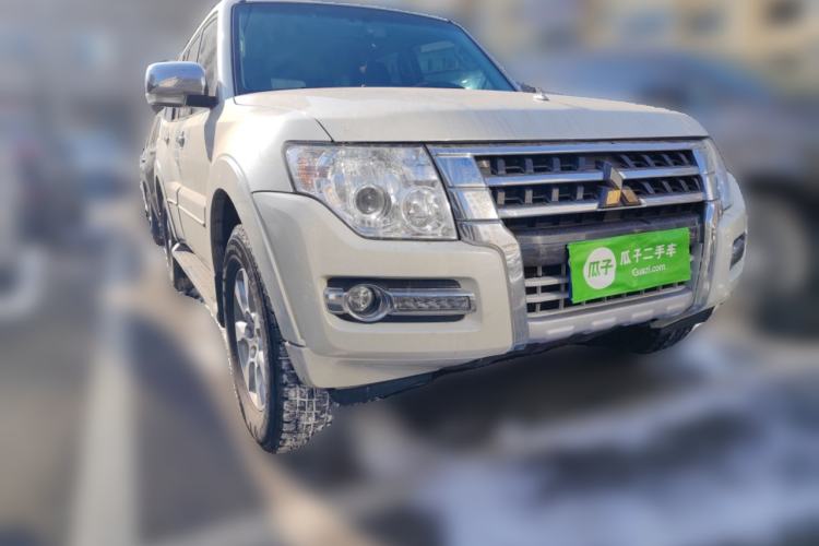 Used Mitsubishi Pajero (Import) 2020 3.0L Automatic Standard Edition
