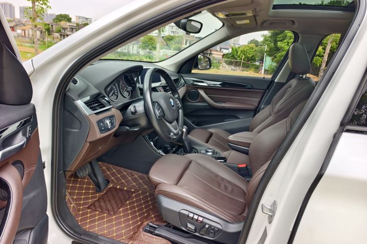 Used BMW X1 2018 xDrive20Li Luxury Model
